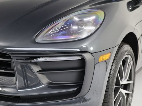 Certified 2026 Porsche Macan AWD/4WD image 11