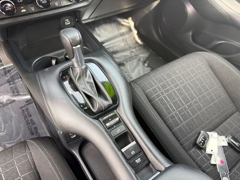 Used 2024 Honda HR-V LX image 22