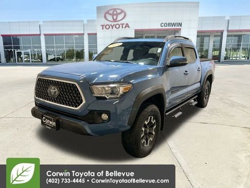 Used 2019 Toyota Tacoma TRD Off-Road image 4