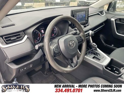 Used 2022 Toyota RAV4 LE image 52