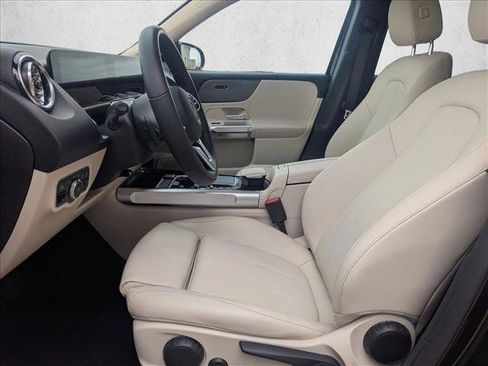 Certified 2022 Mercedes-Benz GLB 250 image 16