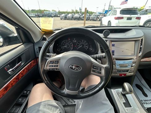 Used 2012 Subaru Outback 2.5i Limited AWD/4WD image 31
