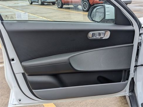 New 2025 Hyundai Ioniq 6 SE image 10
