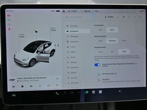Used 2022 Tesla Model Y Long Range image 25