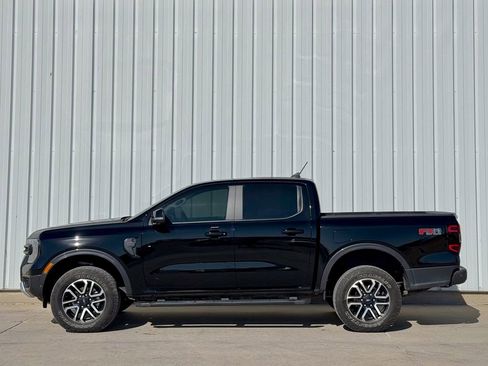 Used 2024 Ford Ranger Lariat w/ FX4 Off-Road Package image 2