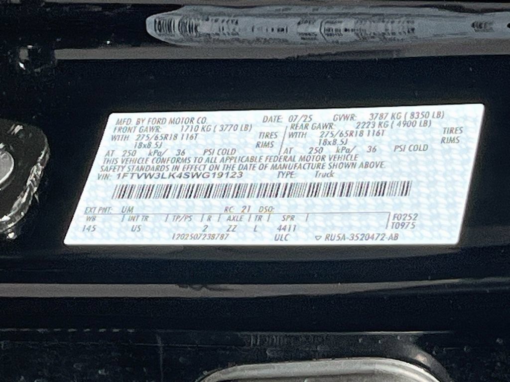 Used 2025 Ford F150 Lightning XLT AWD/4WD image 33