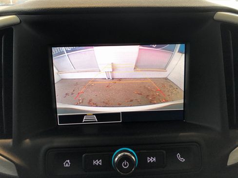 Used 2024 GMC Terrain SLE w/ Driver Convenience Package image 29