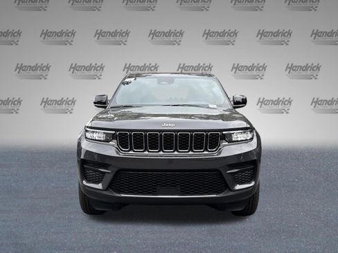 New 2026 Jeep Grand Cherokee Laredo X RWD image 3
