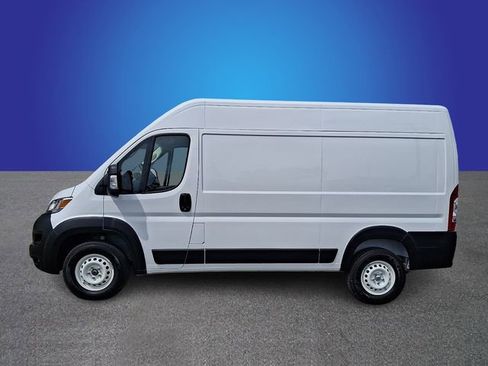Used 2024 RAM ProMaster 2500 w/ Safety Group FWD image 7