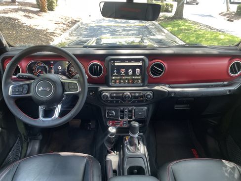 Used 2023 Jeep Gladiator Rubicon w/ Trailer Tow Package AWD/4WD image 28