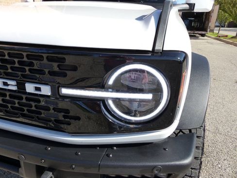 Used 2025 Ford Bronco Outer Banks AWD/4WD image 15