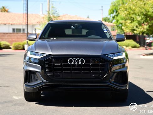 Used 2021 Audi Q8 Premium Plus w/ Premium Plus Package image 8