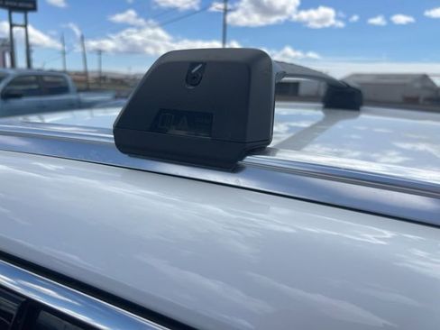 New 2025 Nissan Kicks SR AWD/4WD image 24