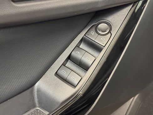 Used 2026 Chevrolet Equinox LT w/ Safety and Technology Package image 10