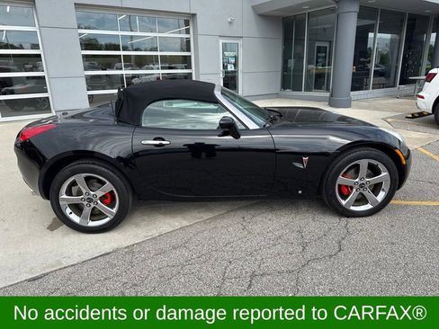 Used 2007 Pontiac Solstice Convertible w/ Premium Package RWD image 4