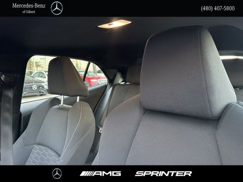 Used 2025 Toyota Corolla Hatchback image 16