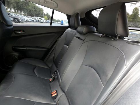 Used 2022 Toyota Prius FWD image 15