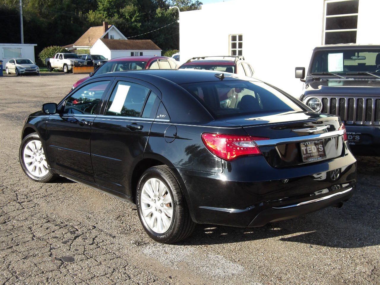 Used 2013 Chrysler 200 LX FWD image 5