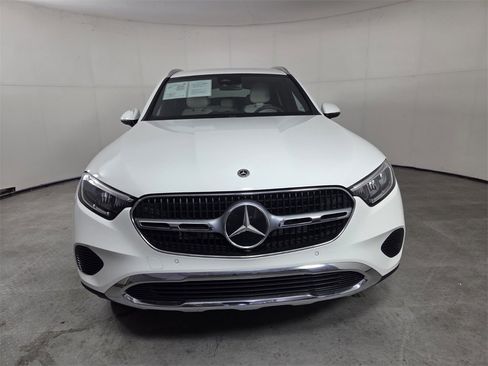 Certified 2023 Mercedes-Benz GLC 300 image 3