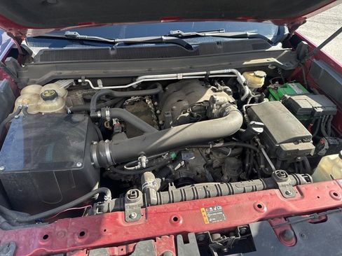 Used 2017 Chevrolet Colorado LT w/ Luxury Package, Chrome RWD image 11