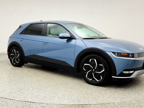 Used 2023 Hyundai Ioniq 5 SEL image 3