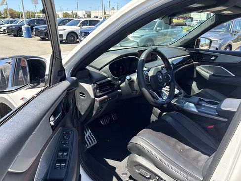 Used 2023 Acura MDX A-Spec AWD/4WD image 7