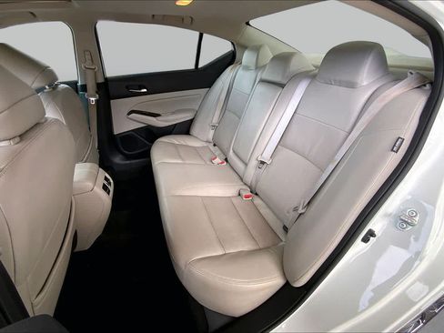 Used 2022 Nissan Altima 2.5 SL FWD image 21