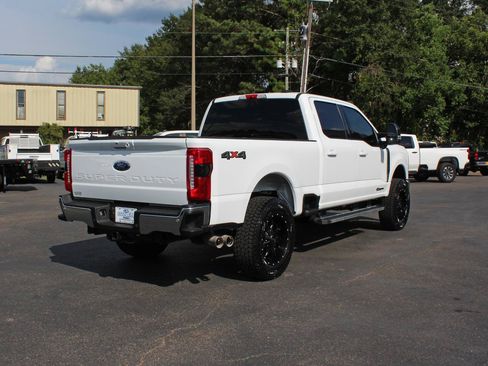 Used 2025 Ford F250 Lariat AWD/4WD image 14