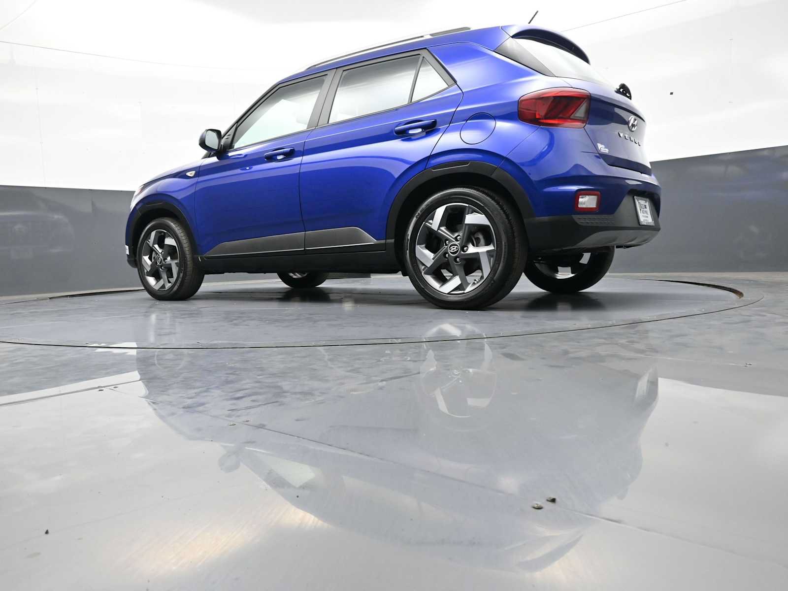Certified 2023 Hyundai Venue SEL w/ Cargo Package FWD image 30