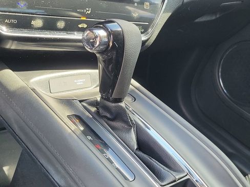 Used 2017 Honda HR-V EX image 31