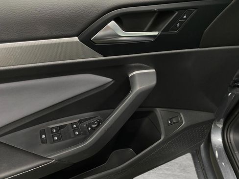 New 2026 Volkswagen Jetta SE image 28