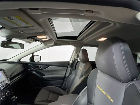 Used 2022 Subaru Crosstrek 2.5i Sport w/ Moonroof Package image 21