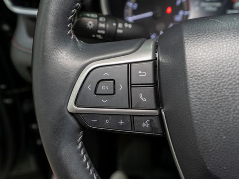 Used 2023 Toyota Highlander XSE image 27