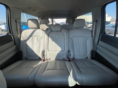 Used 2023 Jeep Wagoneer L Series II w/ Convenience Group I image 25