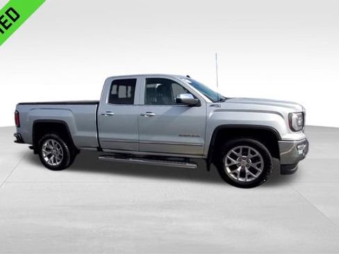 Used 2017 GMC Sierra 1500 SLT w/ SLT Premium Package AWD/4WD image 10