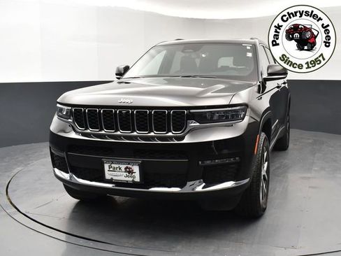 Used 2025 Jeep Grand Cherokee L Limited w/ Luxury Tech Group II AWD/4WD image 2