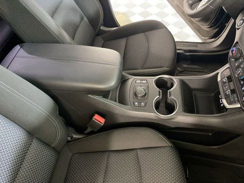 Used 2024 GMC Terrain SLE w/ Driver Convenience Package FWD image 44