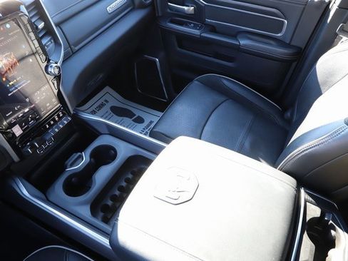 Used 2024 RAM 2500 Laramie w/ Night Edition image 28