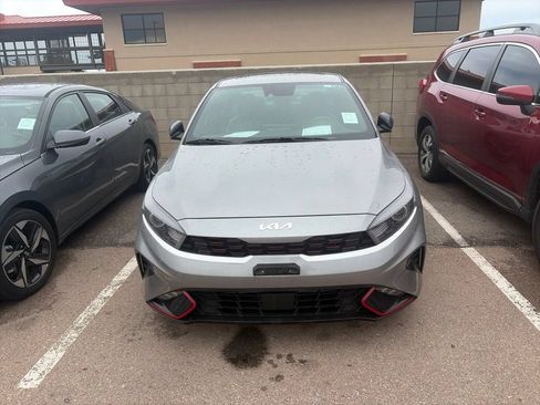 Used 2023 Kia Forte GT-Line w/ GT-Line Premium Package FWD image 3