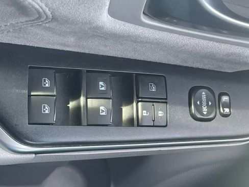 Used 2017 Toyota Camry XSE image 18