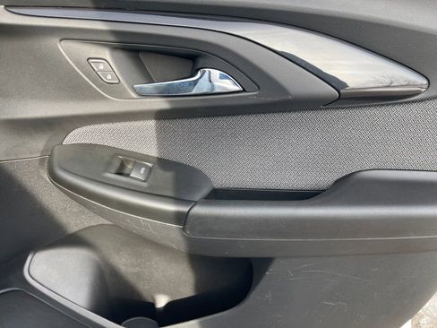 Used 2021 Chevrolet TrailBlazer LT w/ Convenience Package image 24