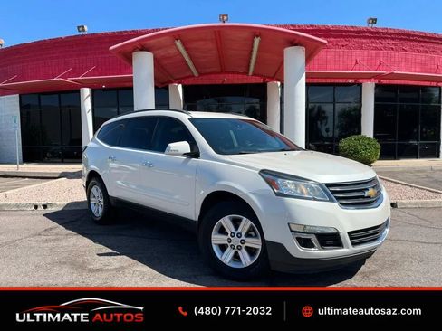 Used 2014 Chevrolet Traverse LT FWD image 1