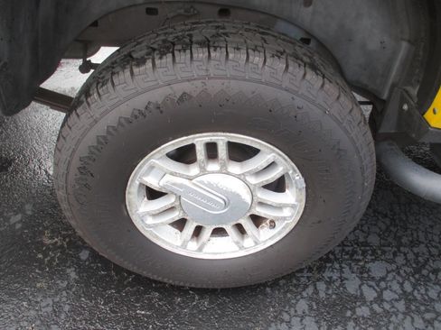 Used 2007 HUMMER H3 image 25