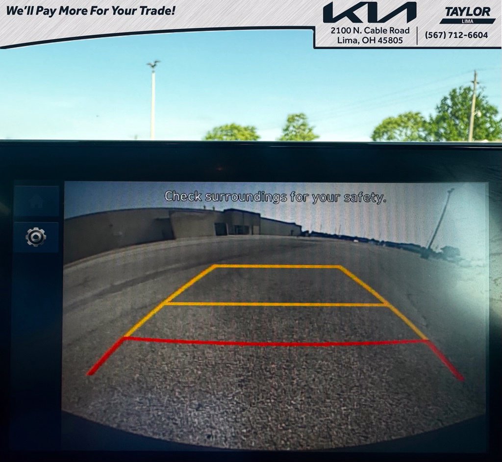 Used 2023 Hyundai Venue SEL FWD image 6