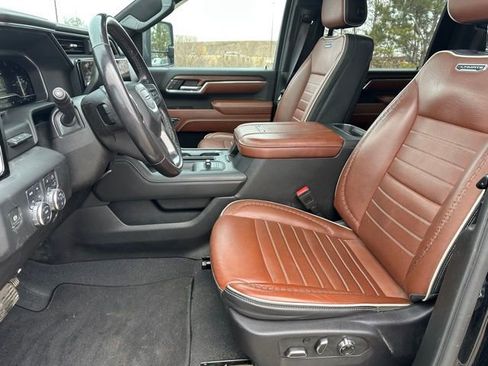 Used 2024 GMC Sierra 2500 Denali Ultimate AWD/4WD image 13
