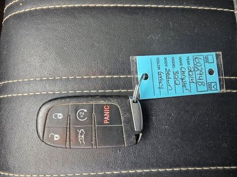 Used 2014 Chrysler 300 S RWD image 28