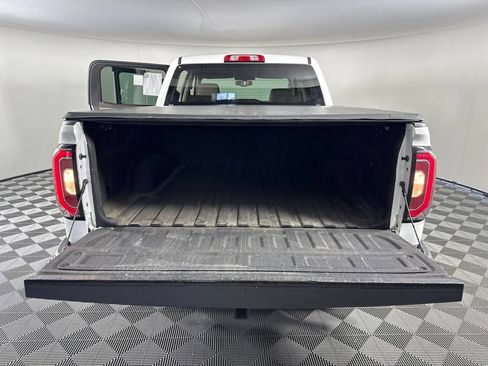 Used 2018 GMC Sierra 1500 SLT AWD/4WD image 28