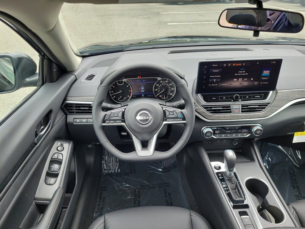 New 2026 Nissan Altima 2.5 SV FWD image 8