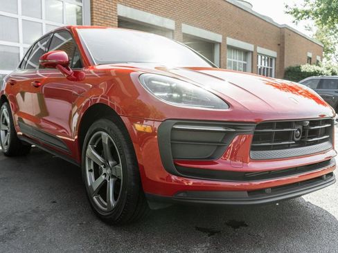 Used 2023 Porsche Macan image 5