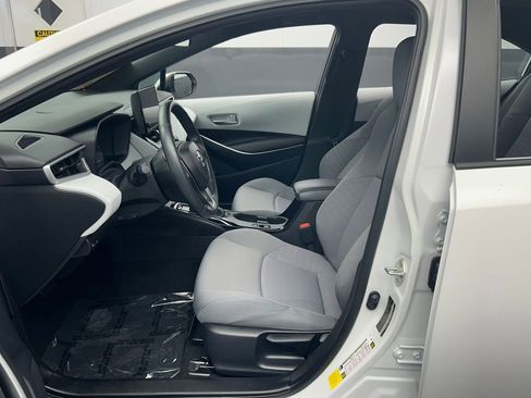 Used 2024 Toyota Corolla SE image 13